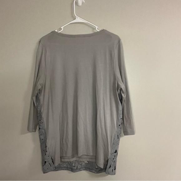 J Jill Gray Lace Overlay with Lining Top 3/4 Sleeves - Picture 2 of 4